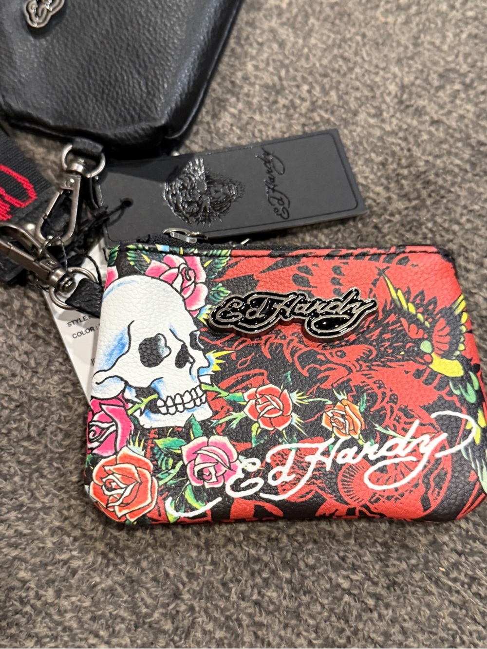 Ed Hardy Black & Red Floral Skull Wristlet Keychain Set - Picture 2 of 11